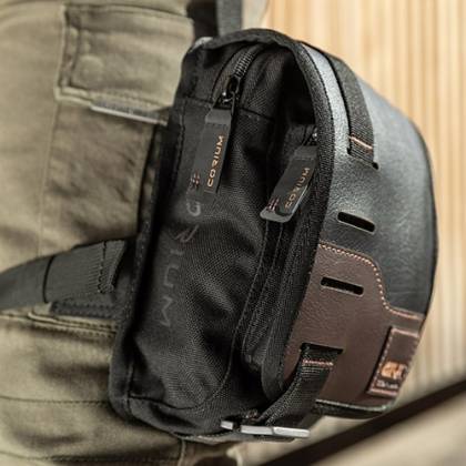 Borsetă pentru Coapsă GIVI CRM104 3L · Negru / Maro  - 2