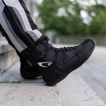 Ghete Moto din Piele & Textil SIXGEAR SPARK · Negru / Alb  - 2