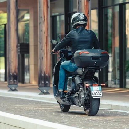 Geantă Moto Topcase GIVI E46NT Riviera Monolock 46L · Negru  - 2