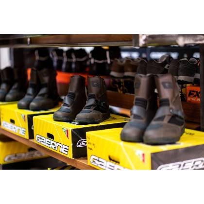 Ghete Moto Sport - Touring cu DryTech GAERNE G-STELVIO · Negru / Maro  - 1